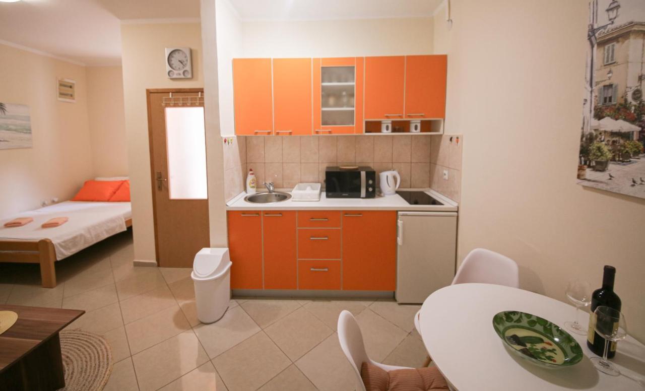 Md Apartments Котор Екстериор снимка