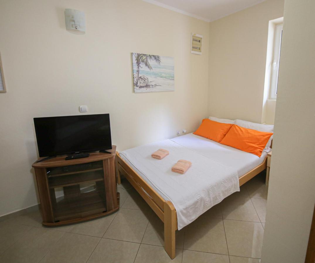 Md Apartments Котор Екстериор снимка