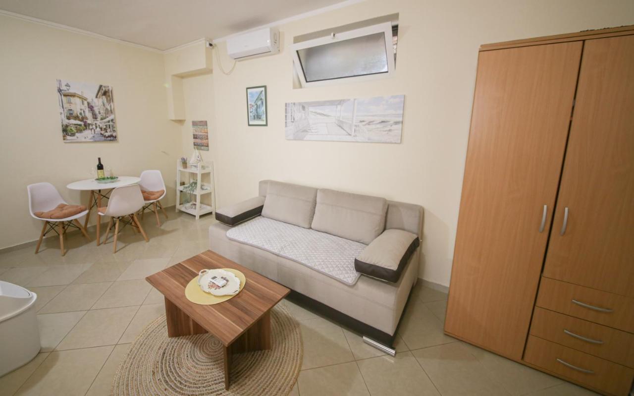 Md Apartments Котор Екстериор снимка